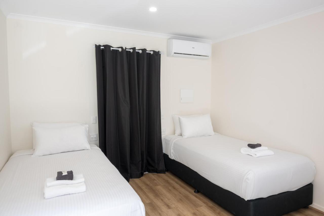 Petrie Mill Motel Ngoại thất bức ảnh